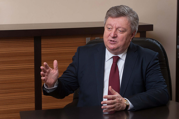 Со времени экономического кризиса с банковского рынка ушло более половины финансовых учреждений.